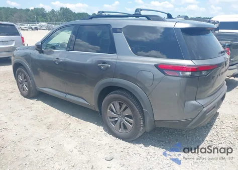 2022 Nissan Pathfinder Sv 2Wd z USA, uszkodzony, nr VIN 5N1DR3BB4NC236627